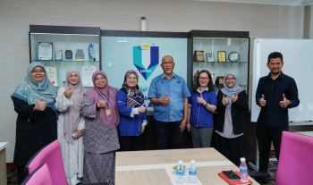 Delegasi FSKTM UNIMAS Adakan Lawatan Rasmi ke Fakulti Komputeran UMPSA