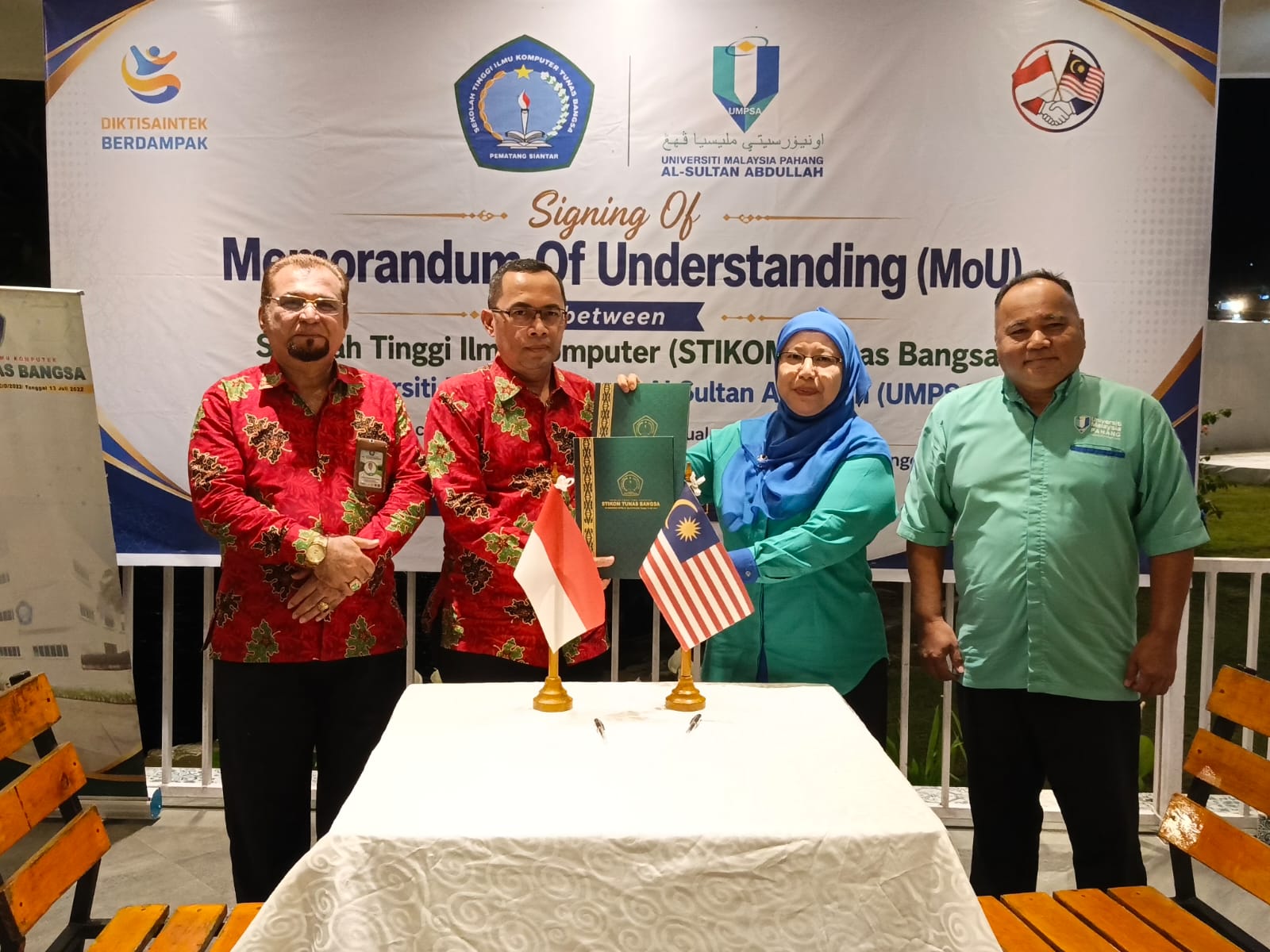 UMPSA - STIKOM Tunas Bangsa, Indonesia Meterai MoA dan MoU, Projek Penyelidikan Kerjasama Antarabangsa