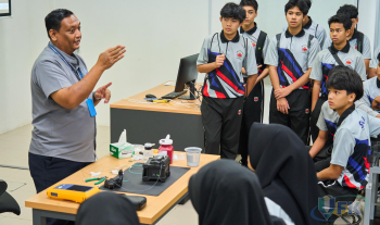 SMK Alor Akar Adakan Lawatan Akademik dan Sambil Belajar ke FK, UMPSA